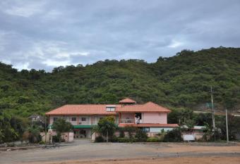 Wattana Hill Resort has Balcony rooms