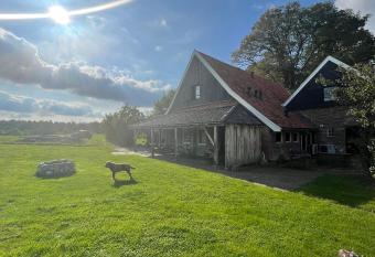  t Buitenverblijf Erve Punte allows 18 year olds to book a room