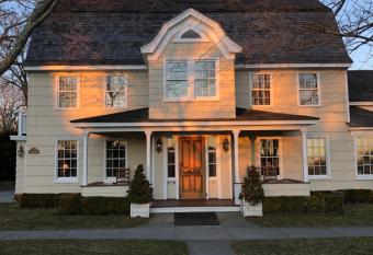 The 1708 House allows 18 year olds to book a room