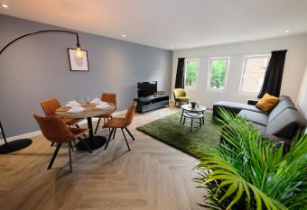 Spacious 65m2 Apartment in the Centre of Eindhoven allows 18 year olds to book a room