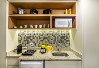 Studio Oscar Niemeyer - Central - AYN022 allows 18 year olds to book a room