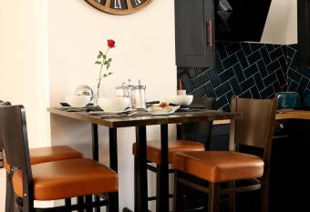 La Tour notre Dame has Balcony rooms