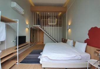 Platinum hotel has Balcony rooms