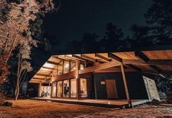 Hygge Chalet Hakuba has Balcony rooms