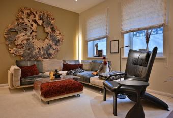 Ferienwohnung in Flensburg (zentral & luxuri  s) - PRACHTST  CK allows 18 year olds to book a room