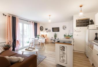 T2 proche Disneyland Paris has Balcony rooms