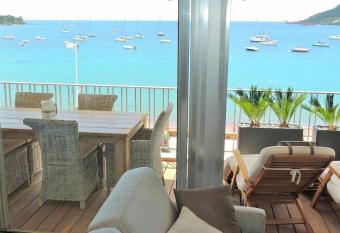 emplacement privil  gi   pour ce bel appartement has Balcony rooms