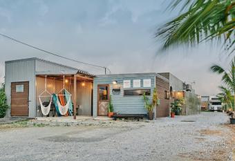 IMAGINE OKINAWA -stay- has Balcony rooms