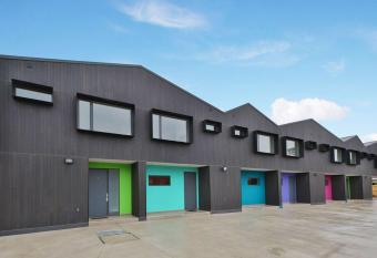 Quality Apartments Dandenong allows 18 year olds to book a room