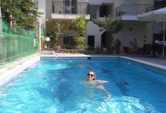 Kallithea studio has Balcony rooms