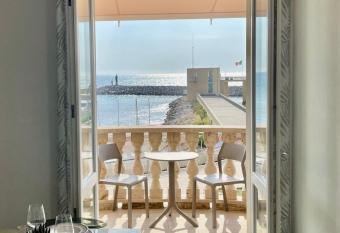 Il Faro appartamenti allows 18 year olds to book a room