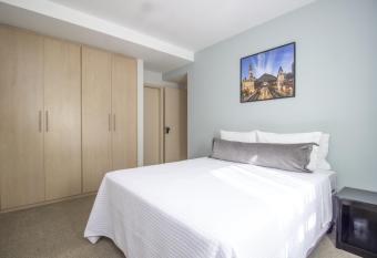 360 Santa Cec  lia has Balcony rooms