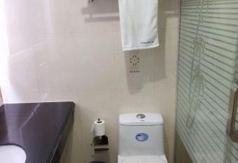 7Days Premium Suzhou Tongli Ancient Town Branch allows 18 year olds to book a room