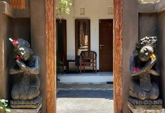 Genta House has Balcony rooms