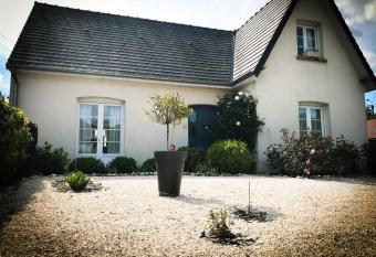 Les Chambres d h  tes du Faubourg has Balcony rooms