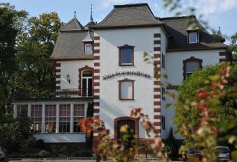 Villa Sophienh  he has Balcony rooms