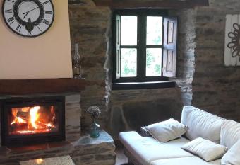 O Paxar has Balcony rooms