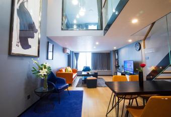 Shenzhen Fashion LOFT Apartment has Balcony rooms