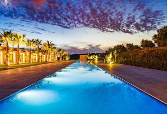 Il San Corrado di Noto allows 18 year olds to book a room