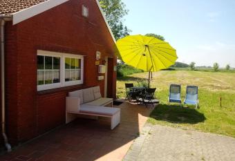 Ferienhaus Anker an der Nordsee has Balcony rooms