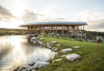 Panorama Golf Resort has Balcony rooms