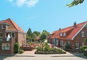 Hotel Hinrichs allows 18 year olds to book a room