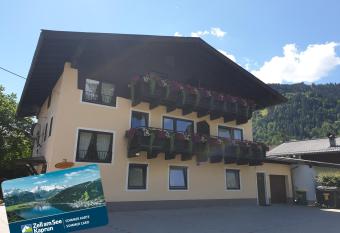 Alpina Apartments - Zell am See has Balcony rooms