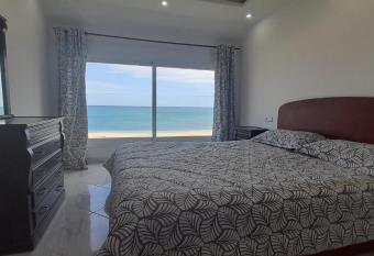 R  sidence Al Amine Plage acc  s direct    la plage has Balcony rooms