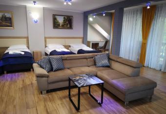 Apartament nad Pis     PISZ allows 18 year olds to book a room