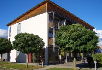 Hotel-von-Heyden allows 18 year olds to book a room