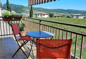 Mary House has Balcony rooms