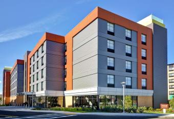 Home2 Suites by Hilton Boston South Bay has Balcony rooms
