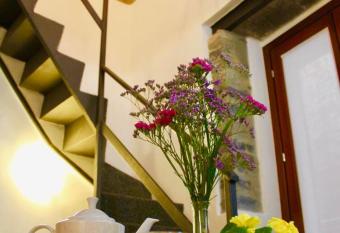 CASA MINA LAKE COMO has Balcony rooms