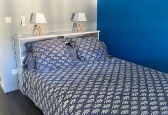 Fleur de Lys - St Denis Providence GR - ONF has Balcony rooms