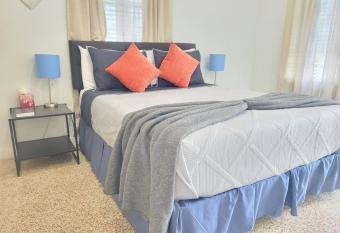 The Aria Fort Lauderdale allows 18 year olds to book a room