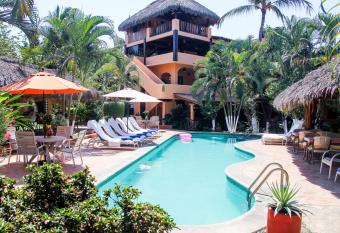 Hotel Casamar Suites has Balcony rooms