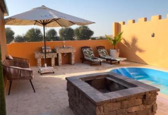 Desert Inn Resort and Camp allows 18 year olds to book a room