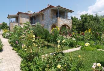 angelastudios-stoupa has Balcony rooms