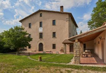 Torre d en Bru allows 18 year olds to book a room