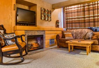 Shoshone has Balcony rooms