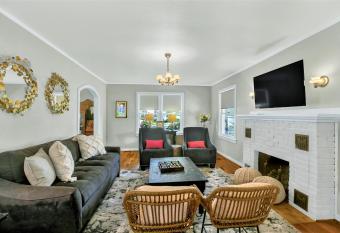 Just Steps to Main St-Charming Downtown Fred Home! allows 18 year olds to book a room