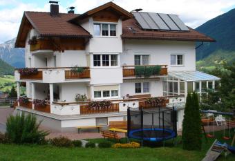 Haus Venetblick has Balcony rooms