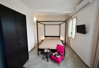 Inkantu B&B has rooms with a private hot tub