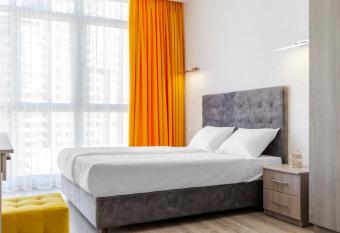 barasport city apartments allows 18 year olds to book a room