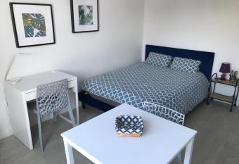 Cosylocation Le Bois Perrin has Balcony rooms