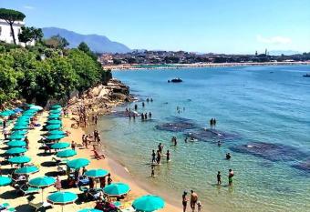 Il Nido dell Artista allows 18 year olds to book a room