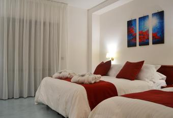 Tafuri Hotel allows 18 year olds to book a room