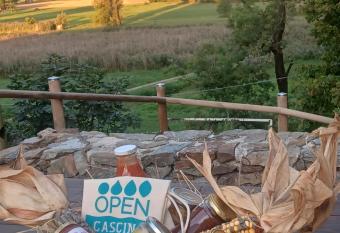 Open Cascina has Balcony rooms