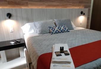 EXECUTIROOMS VERACRUZ allows 18 year olds to book a room