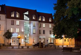 SORAT Hotel Brandenburg allows 18 year olds to book a room
